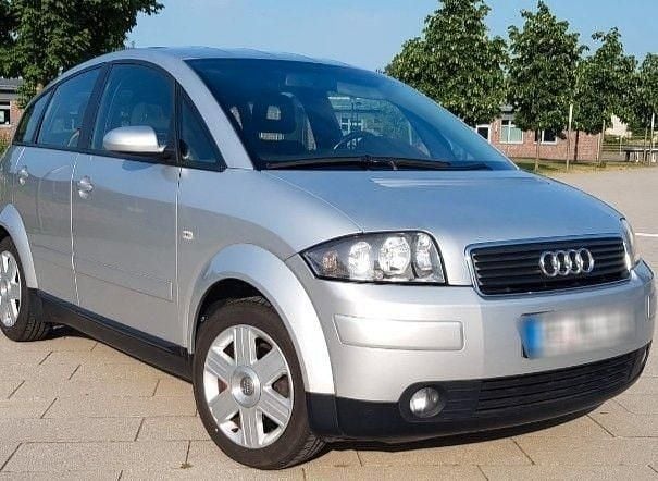 Silber Gebraucht 2004 Audi A2 Kleinwagen | 2.200 € (Superpreis) - Bild 1/4