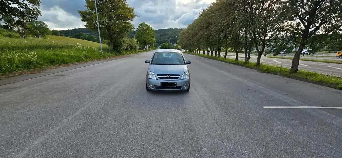 Gebraucht Opel Meriva 74 PS (54 kW) 2005 Grau Van / Kleinbus