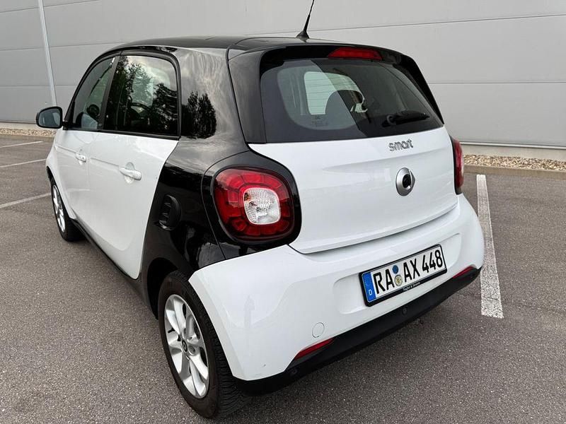 Usado Smart ForFour Basis 90 HP (66 kW) 2019 Branco Citadino