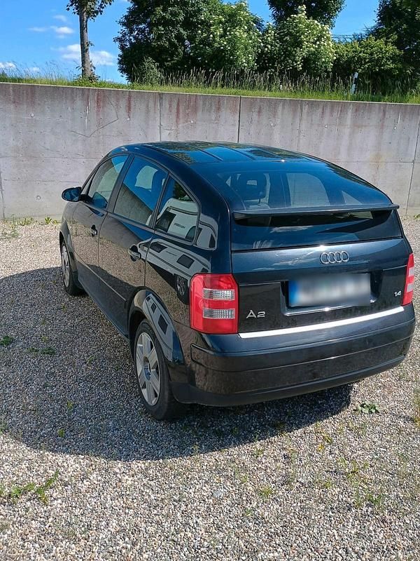 Gebraucht Audi A2 75 PS (55 kW) 2001 Schwarz Kleinwagen