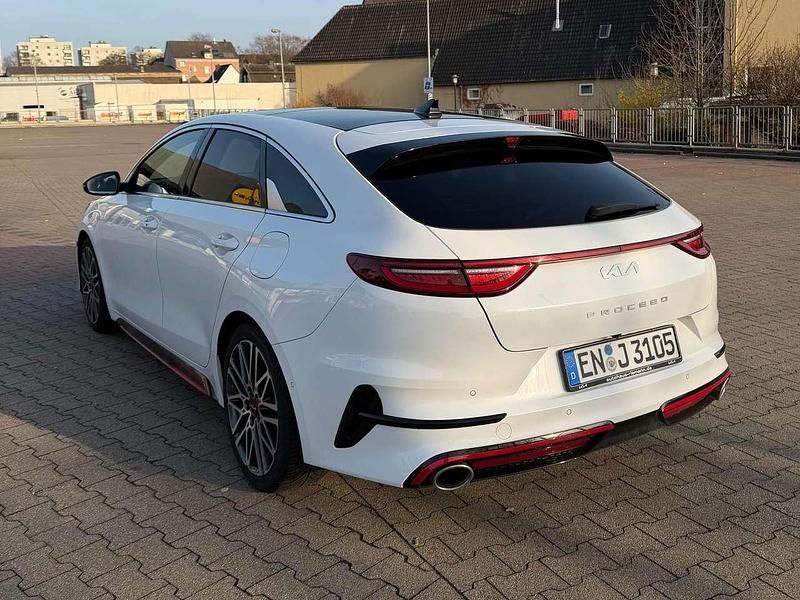 Gebraucht Kia ProCeed GT 204 PS (150 kW) 2023 Weiß Kombi