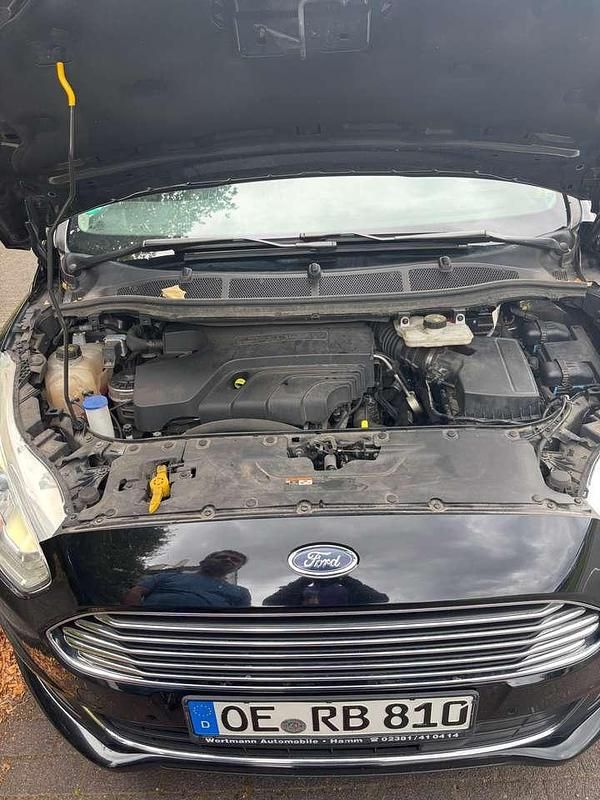 Schwarz Gebraucht 2017 Ford Galaxy Van / Kleinbus | 22.000 € - Bild 1/4