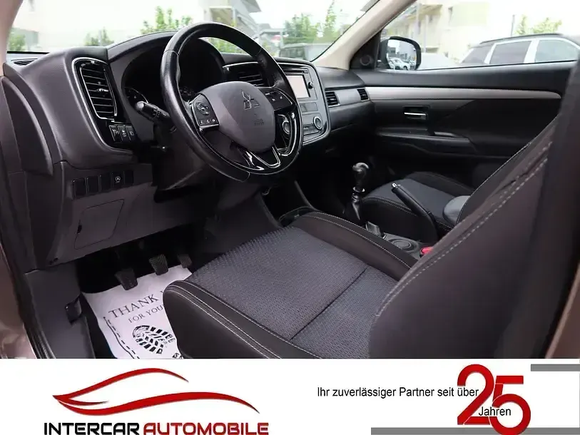 Gebraucht Mitsubishi Outlander Plus 150 PS (110 kW) 2016 Granitbraun (m) SUV