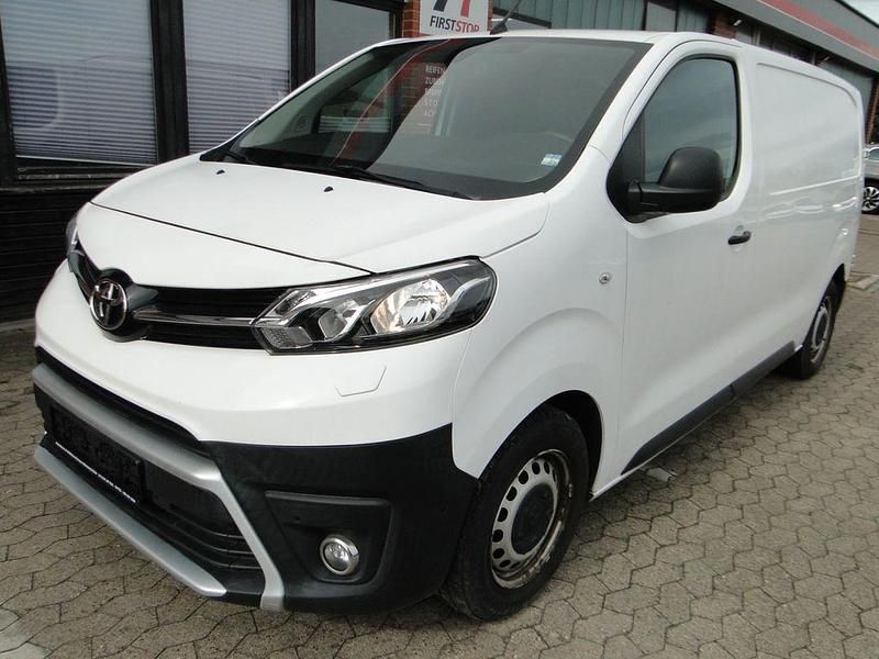 Gebraucht Toyota Proace 120 PS (88 kW) 2020 Weiß Van / Kleinbus