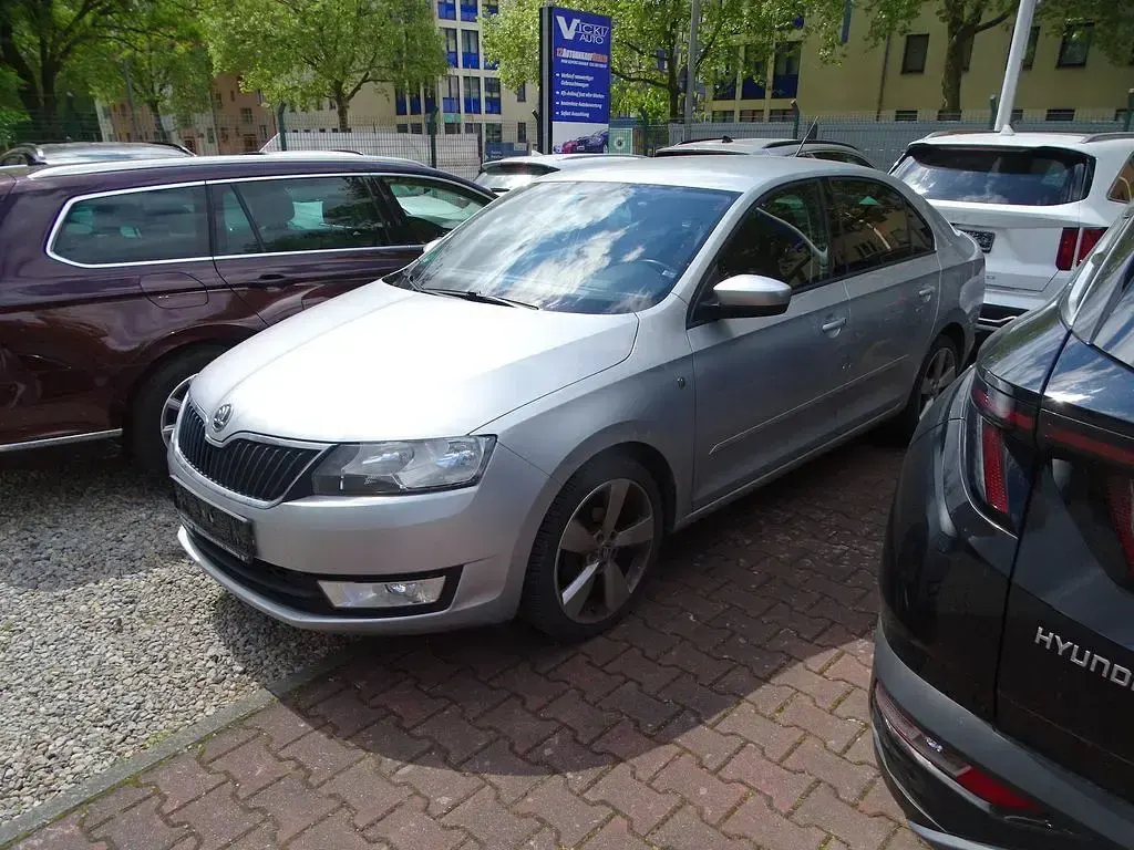 Gebraucht Skoda Rapid Elegance 86 PS (63 kW) 2014 Silber Kleinwagen