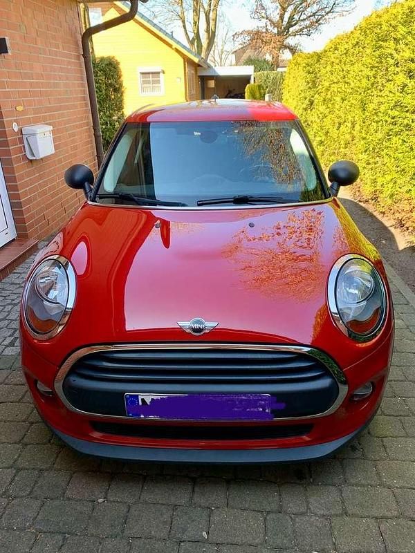 Rot Gebraucht 2015 Mini ONE Kleinwagen | 8.300 € (Guter Preis) - Bild 1/4