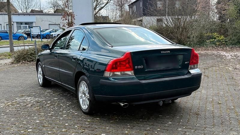 Gebraucht Volvo S60 209 PS (153 kW) 2003 Grün Limousine