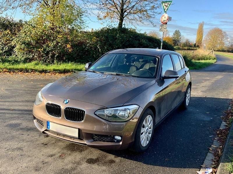 Gebraucht BMW 114 102 PS (75 kW) 2012 Braun Kleinwagen