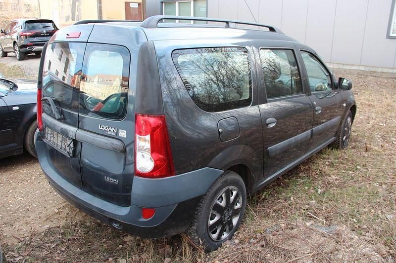Gebraucht Dacia Logan Lauréate 68 PS (50 kW) 2007 Grau Kombi