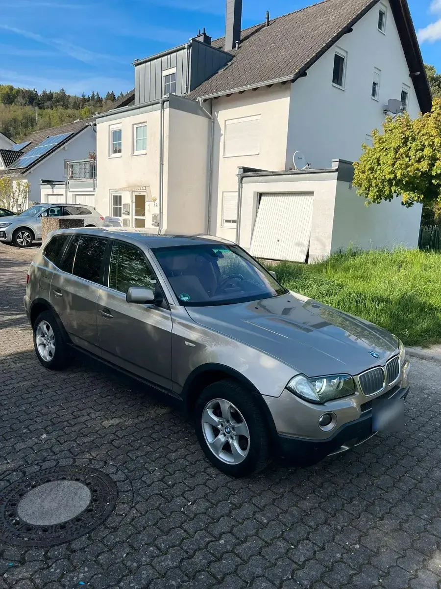Gebraucht BMW X3 218 PS (160 kW) 2007 Gold SUV
