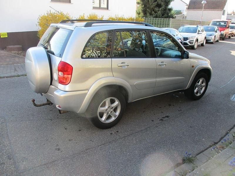 Gebraucht Toyota RAV4 150 PS (110 kW) 2002 Silber SUV