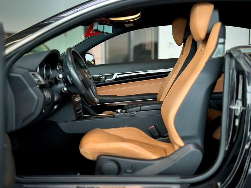 Gebraucht Mercedes E350 306 PS (225 kW) 2013 Schwarz Coupé