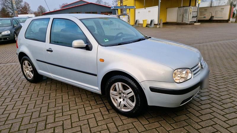 Gebraucht VW Golf IV 75 PS (55 kW) 1998 Silber Kleinwagen