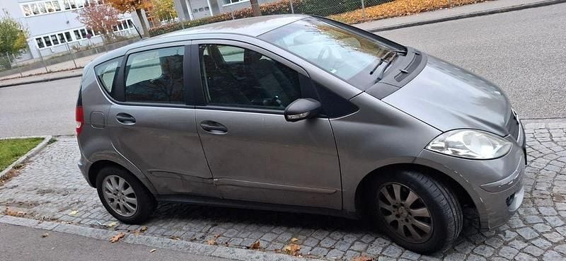 Grau Gebraucht 2007 Mercedes A180 Elegance Van / Kleinbus | 650 € (Fairer Preis) - Bild 1/3