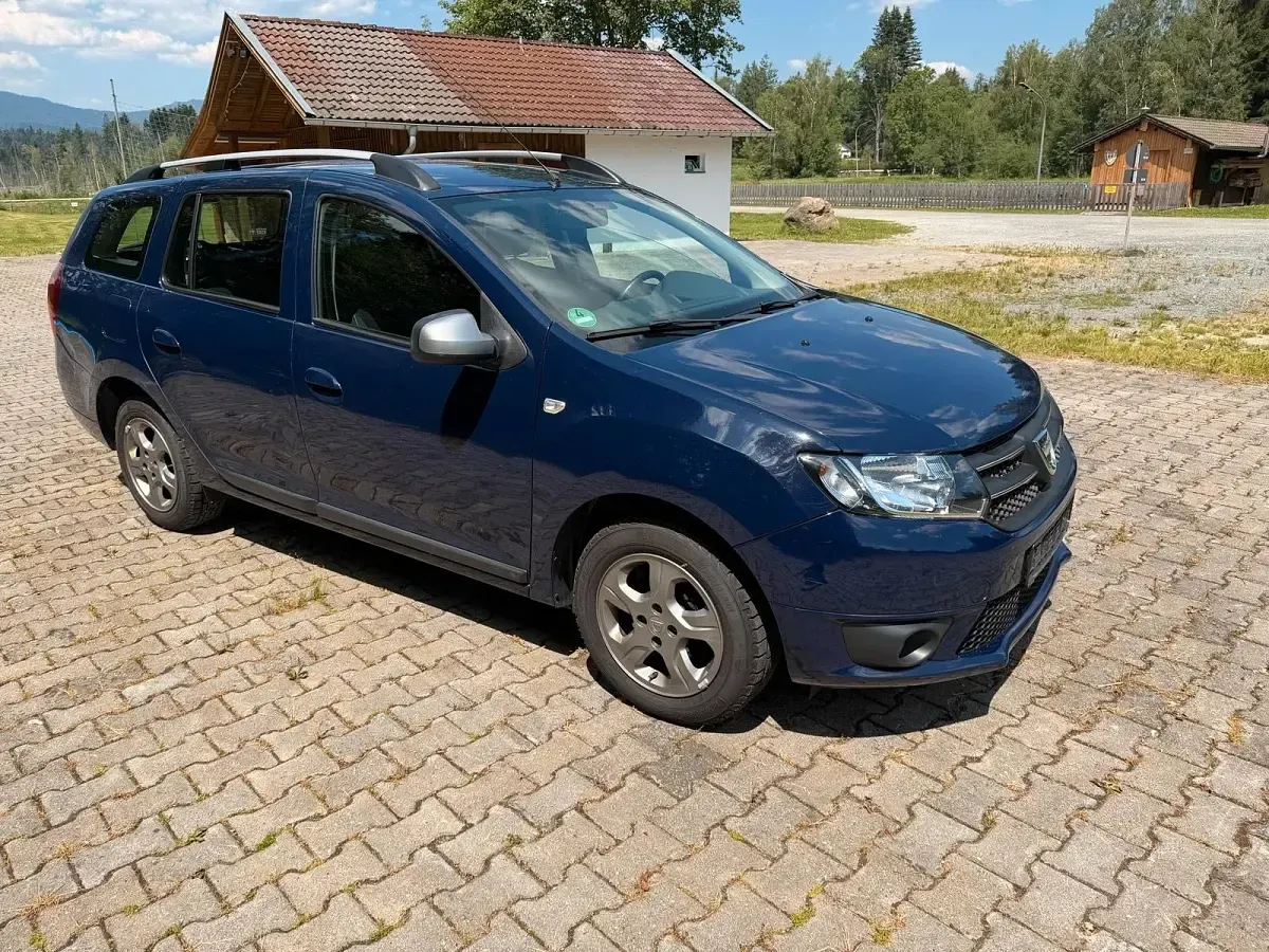 Gebraucht Dacia Logan MCV Celebration 90 PS (66 kW) 2015 Blau Kombi