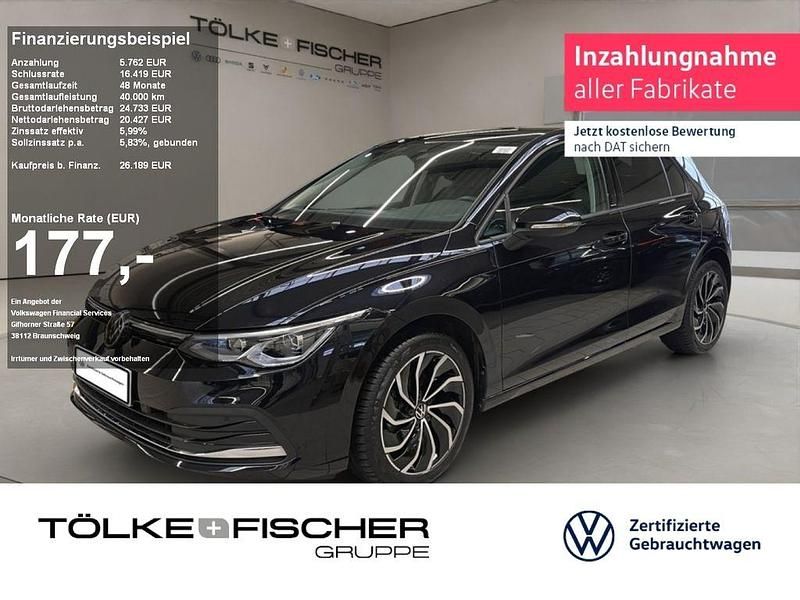 Gebraucht VW Golf VIII Move 131 PS (96 kW) 2023 Deep black perleffekt (metallic) Limousine