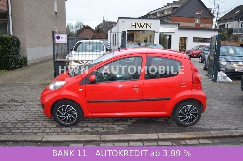 Rot Gebraucht 2009 Peugeot 107 Filou Kleinwagen | 2.990 € (Fairer Preis) - Bild 1/4