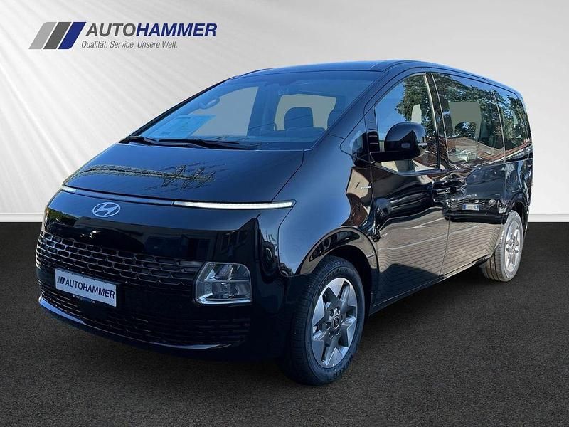Schwarz Gebraucht 2025 Hyundai Staria Trend Van | 44.980 € - Bild 1/4
