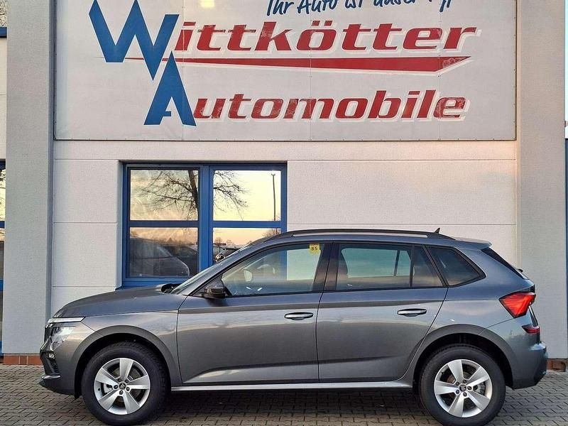 Neu Skoda Kamiq 116 PS (85 kW) 2025 Moonweiss metallic SUV