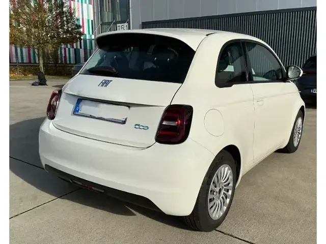 Gebraucht Fiat 500e 86 kW (118 PS) 2023 Weiss Kleinwagen