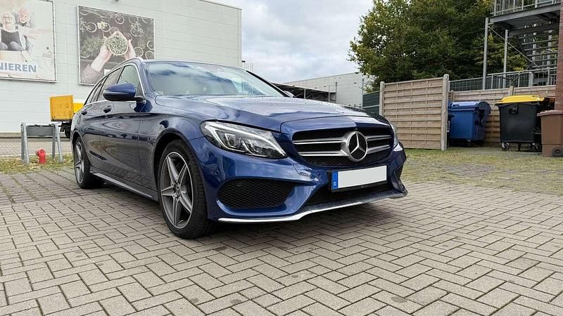 Blau Gebraucht 2017 Mercedes C250 Kombi | 20.900 € (Etwas zu teuer) - Bild 1/4