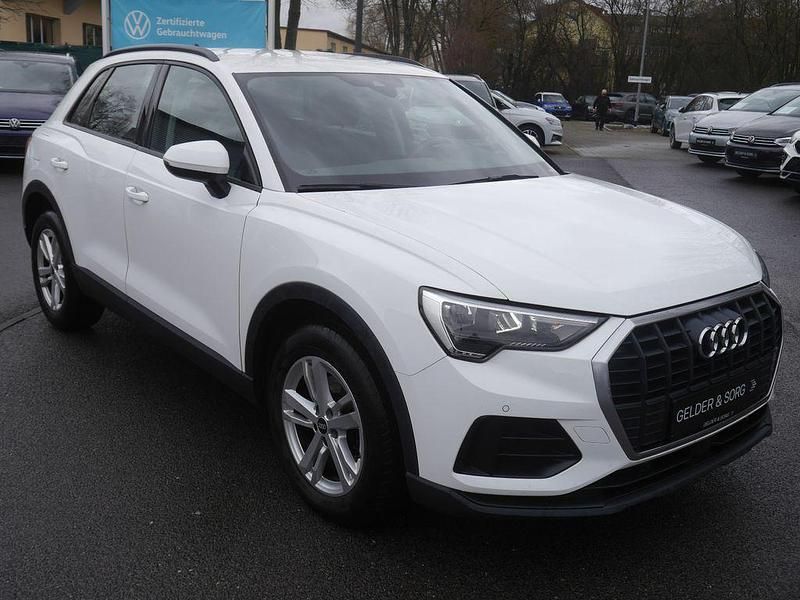 Gebraucht Audi Q3 Basis 150 PS (110 kW) 2021 Weiß SUV