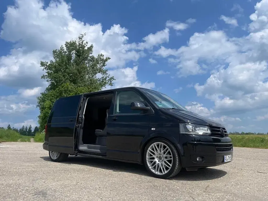 Gebraucht VW Multivan 179 PS (131 kW) 2015 Schwarz Van / Kleinbus