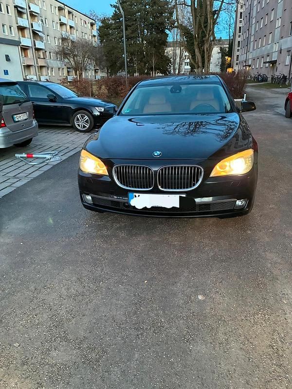 Gebraucht BMW 730 245 PS (180 kW) 2009 Schwarz Limousine