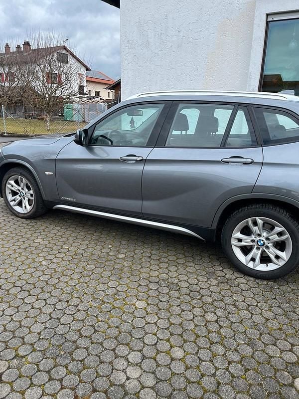 Gebraucht BMW X1 177 PS (130 kW) 2012 Grau SUV
