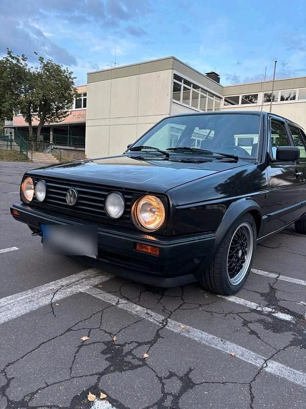 Schwarz Gebraucht 1990 VW Golf II GTD Limousine | 15.000 € - Bild 1/4