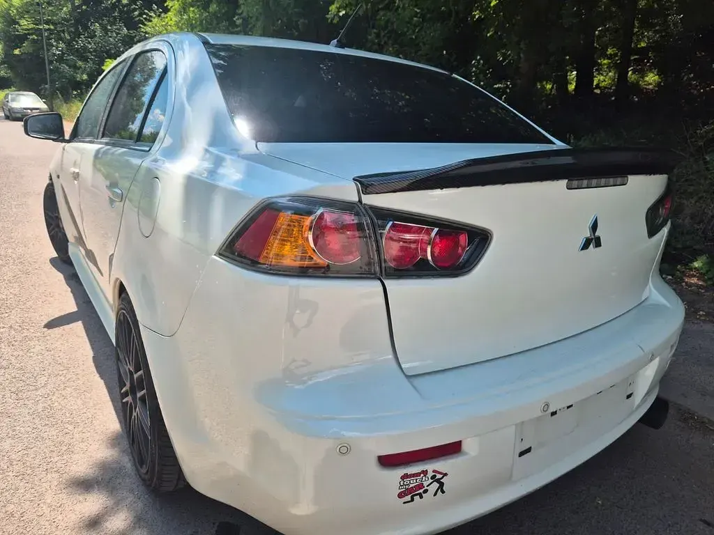 Gebraucht Mitsubishi Lancer Basis 117 PS (86 kW) 2017 Weiß Limousine