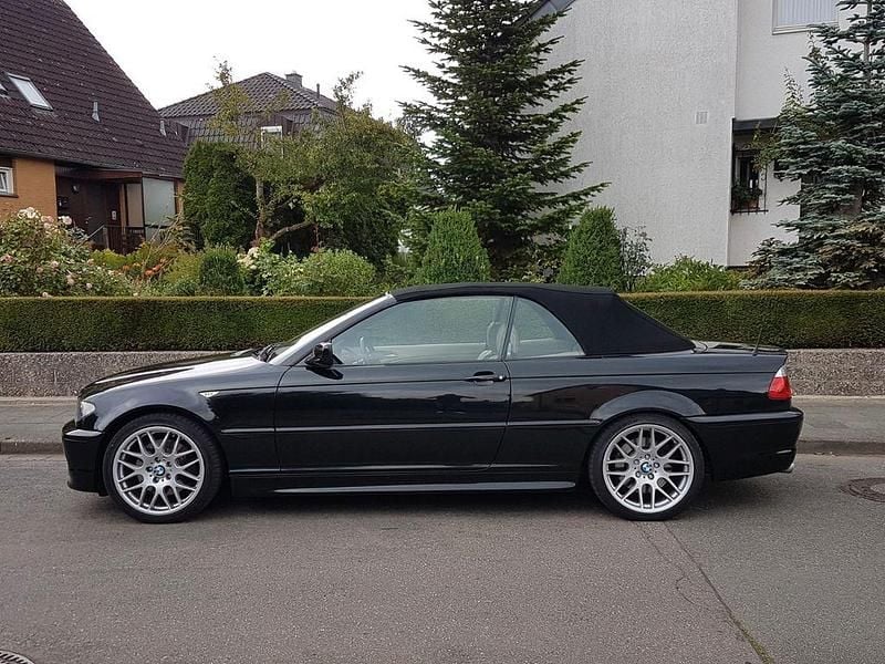 Schwarz Gebraucht 2005 BMW 330 Cabriolet Cabrio | 19.990 € (Fairer Preis) - Bild 1/4