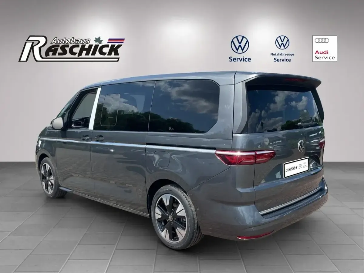 Nowe VW Multivan Style 150 KM (110 kW) 2025 Szary Minivan