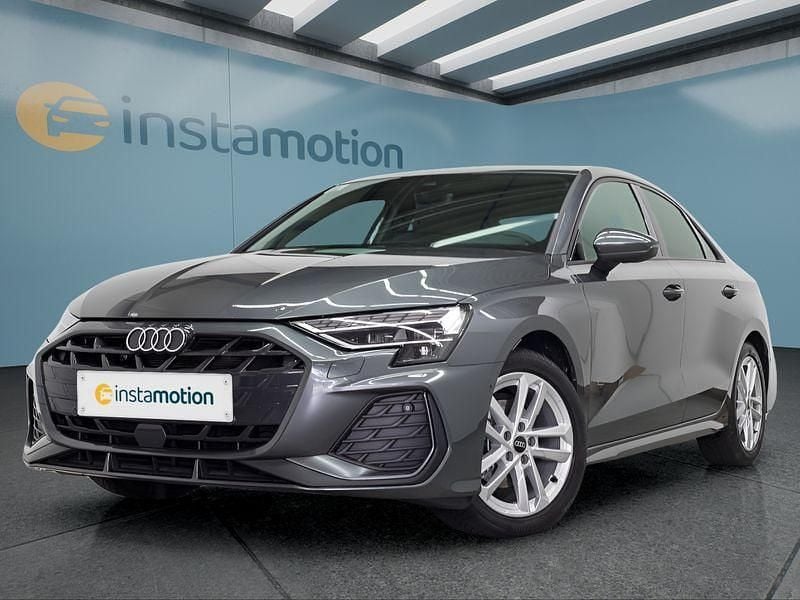 Grau Gebraucht 2025 Audi A3 Limousine | 32.899 € (Fairer Preis) - Bild 1/4
