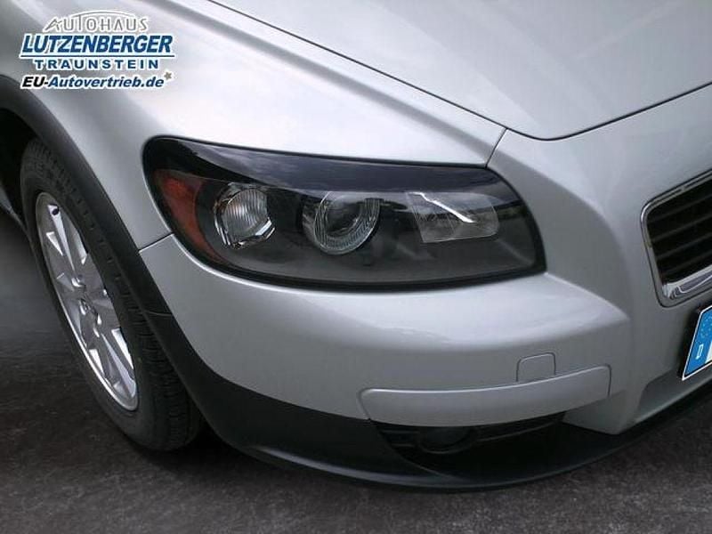 Gebraucht Volvo C30 Momentum 136 PS (100 kW) 2008 Cosmic weißmetallic (metallic) Kleinwagen