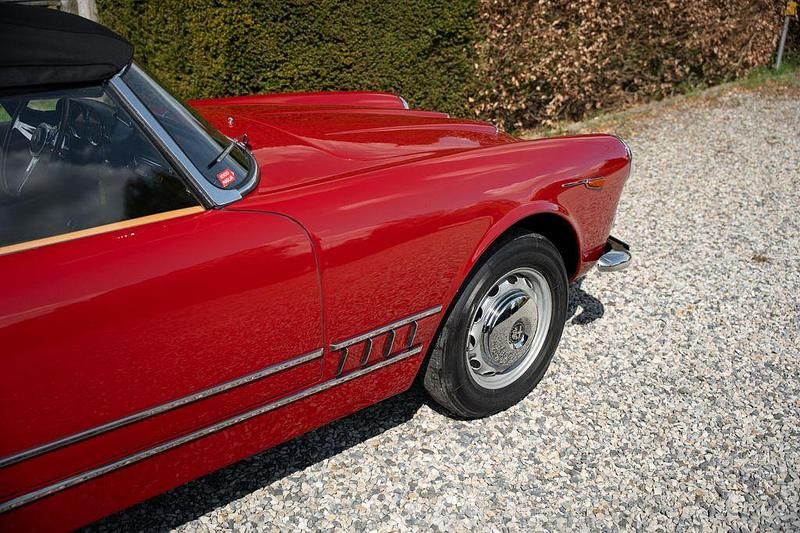 Gebraucht Alfa Romeo 2000 116 PS (85 kW) 1960 Rot Cabrio
