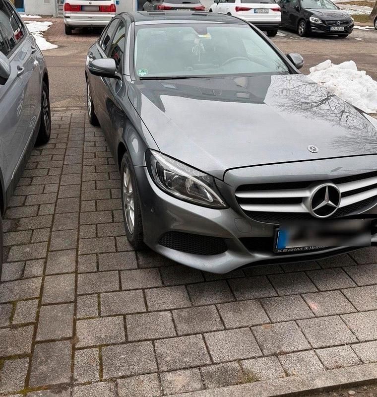 Gebraucht Mercedes C200 136 PS (100 kW) 2017 Gelb Kleinwagen