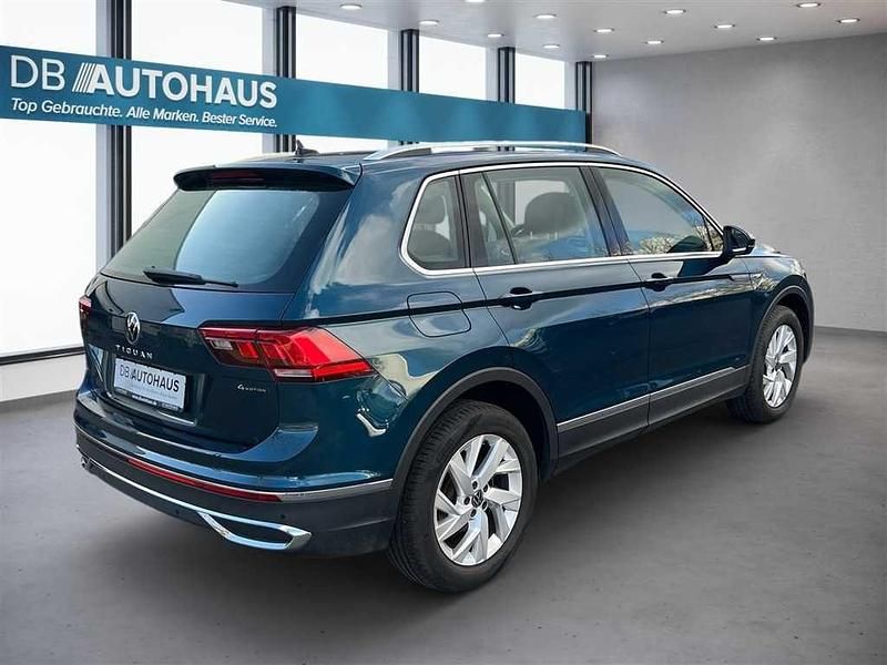 Gebraucht VW Tiguan Elegance 150 PS (110 kW) 2024 Blau SUV
