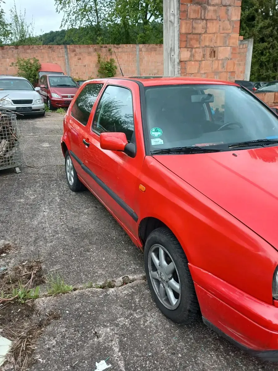 Brugt VW Golf III 75 HK (55 kW) 1996 Rød Sedan