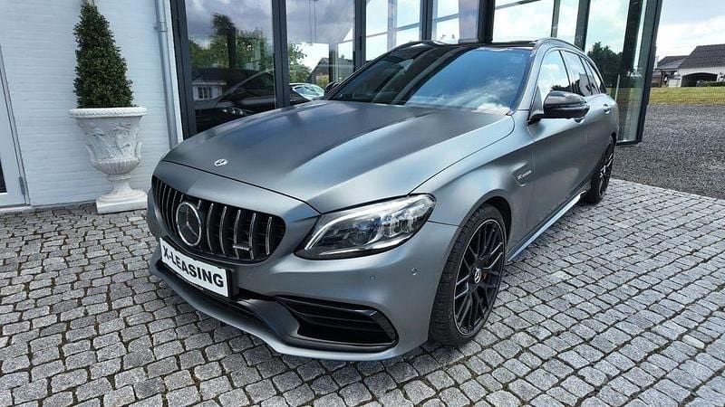 Grau Gebraucht 2022 Mercedes C63S AMG AMG Limousine | 85.299 € - Bild 1/4