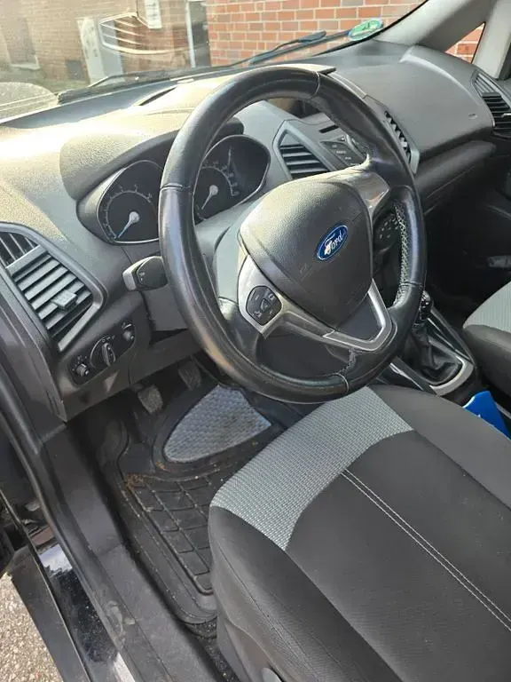 Usado Ford Ecosport S 125 CV (91 kW) 2016 Negro SUV