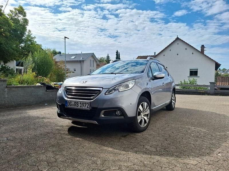 Grau Gebraucht 2013 Peugeot 2008 Allure SUV | 5.900 € (Fairer Preis) - Bild 1/4