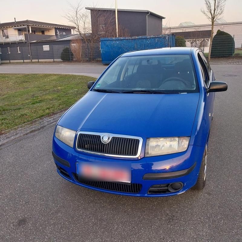 Blau Gebraucht 2007 Skoda Fabia Kleinwagen | 1.500 € (Etwas zu teuer) - Bild 1/4