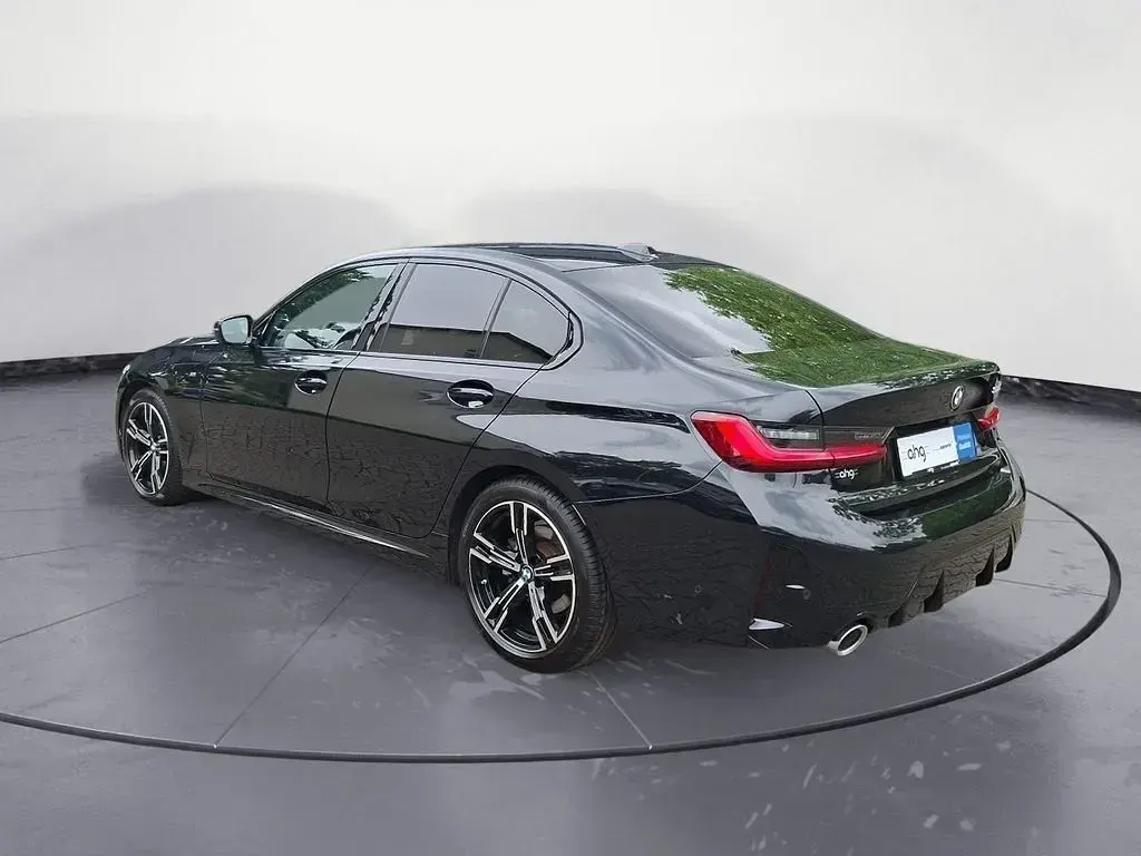 Gebraucht BMW 320 M Sport 190 PS (139 kW) 2025 Schwarz Limousine