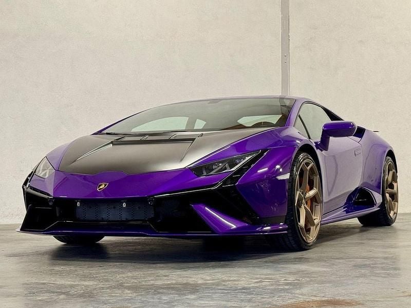 Violett Gebraucht 2023 Lamborghini Huracán | 238.000 € - Bild 1/4