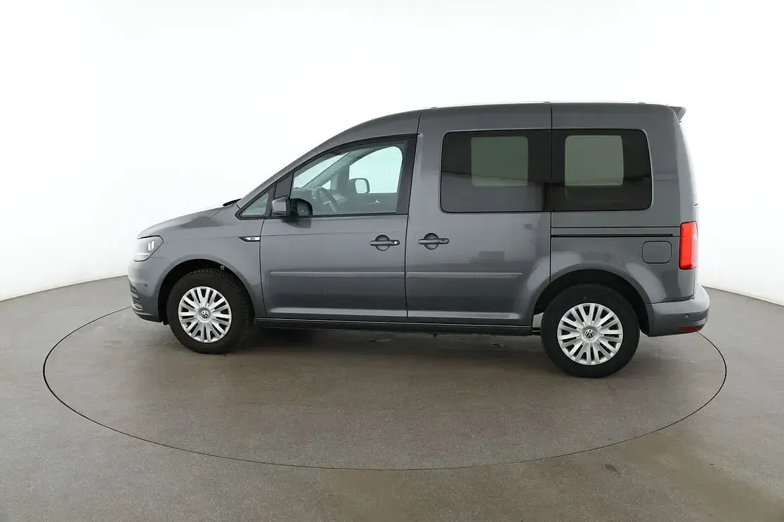 Gebraucht VW Caddy Trendline 102 PS (75 kW) 2018 Grau Van / Kleinbus