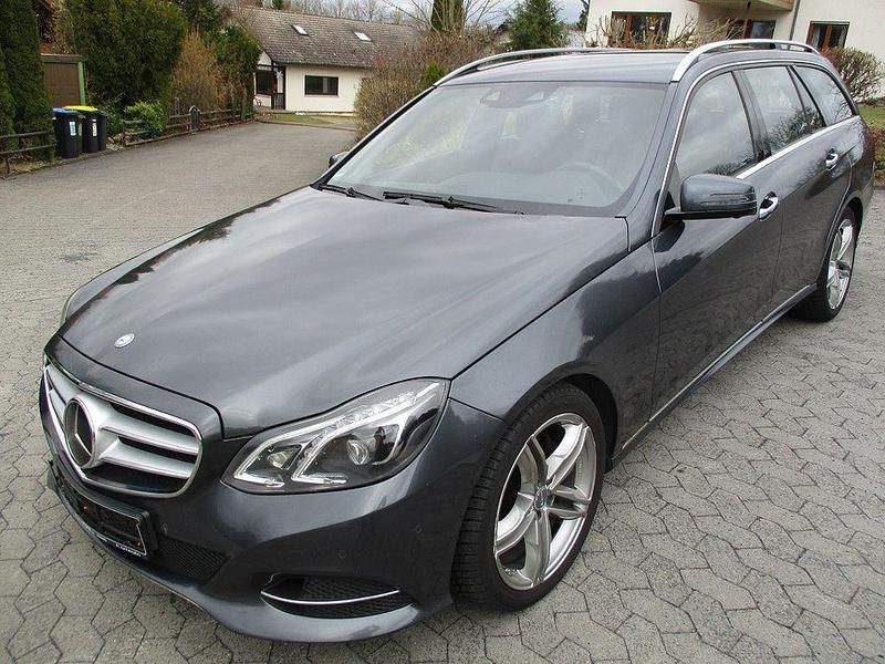Gebraucht Mercedes E350 252 PS (185 kW) 2013 Grau Limousine