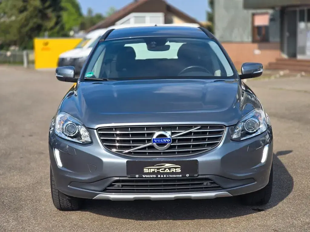 Gebraucht Volvo XC60 Momentum 190 PS (139 kW) 2017 Grau SUV