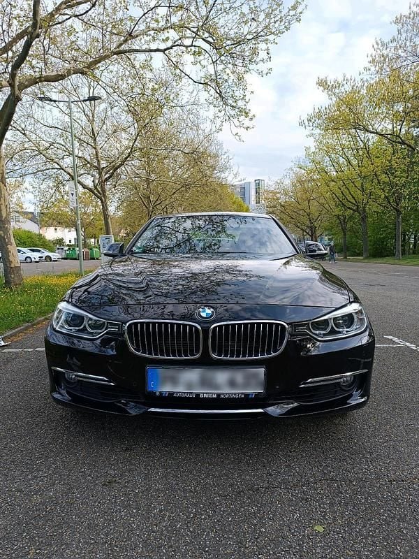 Schwarz Gebraucht 2013 BMW 320 Limousine | 8.500 € (Superpreis) - Bild 1/4