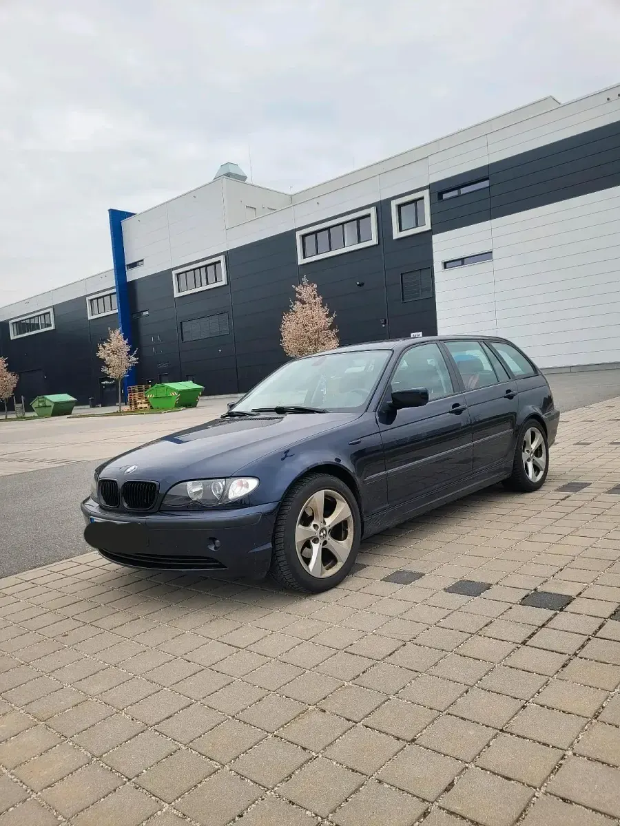 Gebraucht BMW 318 143 PS (105 kW) 2005 Blau Kombi